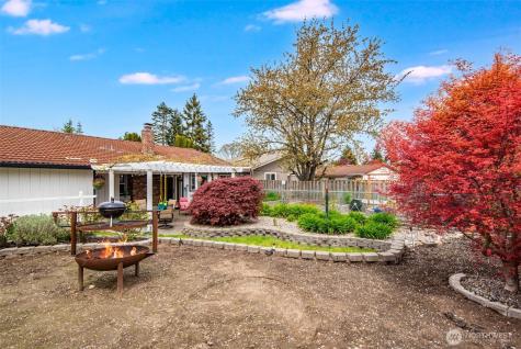 9910 Zircon Drive SW Lakewood WA 98498