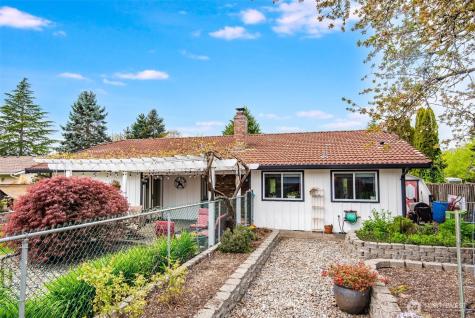 9910 Zircon Drive SW Lakewood WA 98498