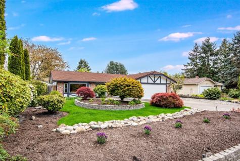 9910 Zircon Drive SW Lakewood WA 98498