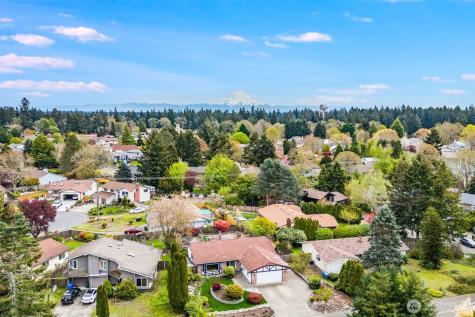 9910 Zircon Drive SW Lakewood WA 98498