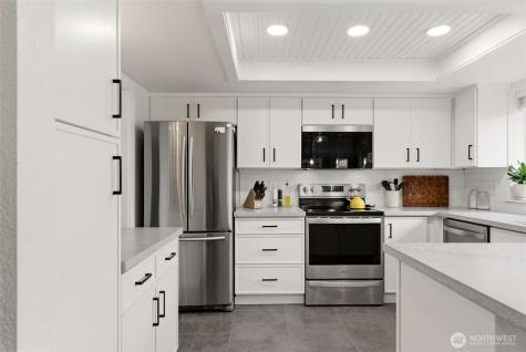 9910 Zircon Drive SW Lakewood WA 98498