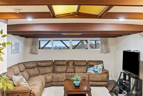 13635 SE 43rd Street Bellevue WA 98006