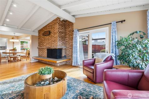 13635 SE 43rd Street Bellevue WA 98006