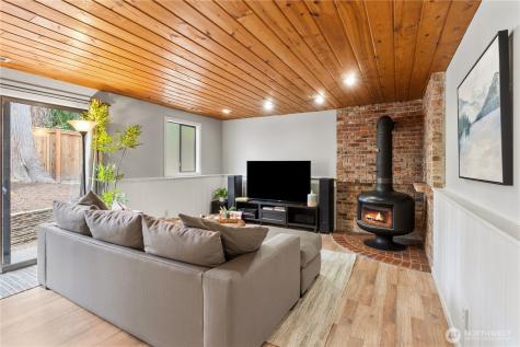 14301 101st Place NE Kirkland WA 98034