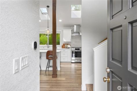 14301 101st Place NE Kirkland WA 98034