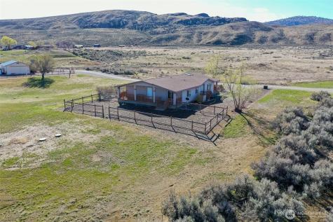32 Valley View Drive Tonasket WA 98855