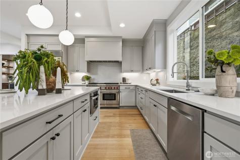 2582 136th Lane SE Bellevue WA 98005