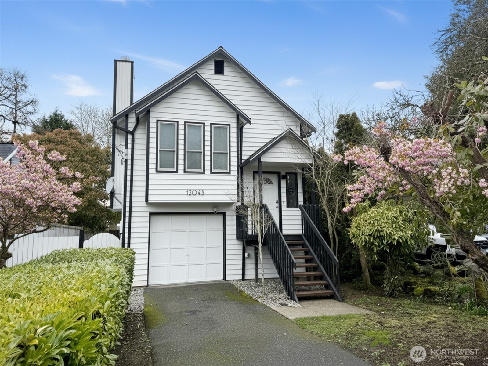 12043 Bartlett Avenue NE Seattle WA 98125