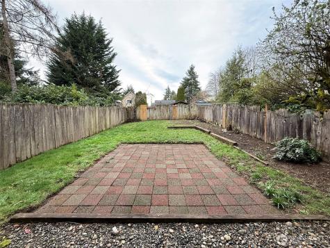 12043 Bartlett Avenue NE Seattle WA 98125