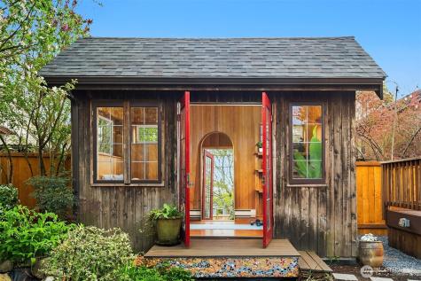 6856 17th Avenue NE Seattle WA 98115