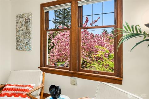 6856 17th Avenue NE Seattle WA 98115