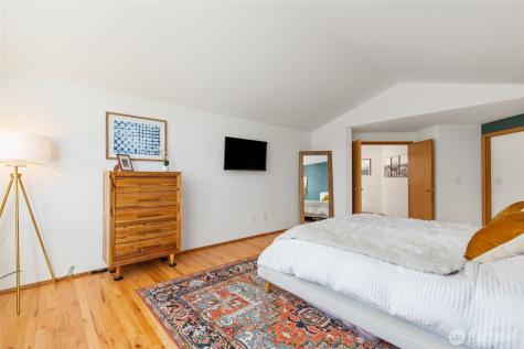 2423 240th Street SE Bothell WA 98021