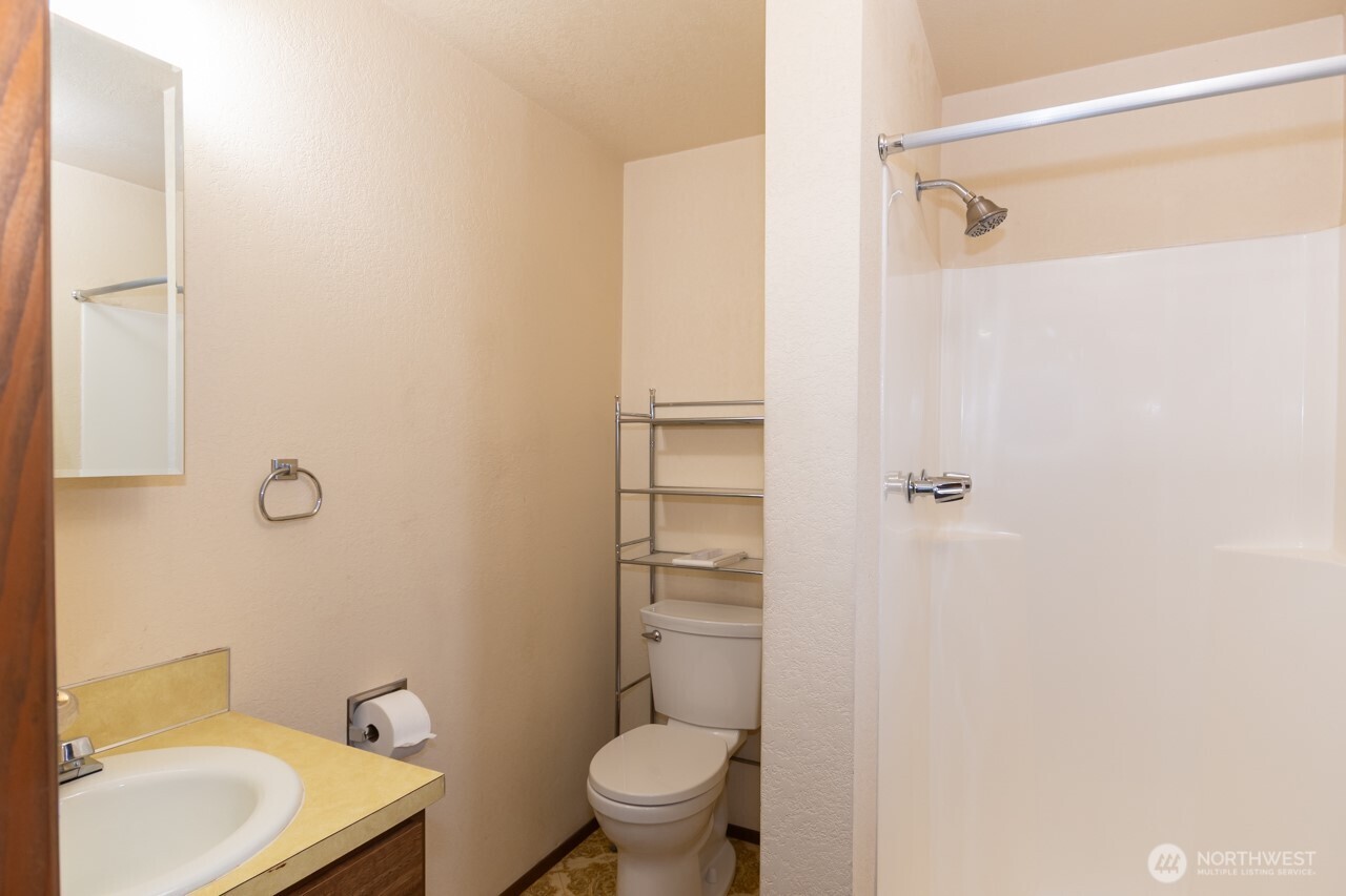 2808 W Edgewood Drive Port Angeles WA 98363