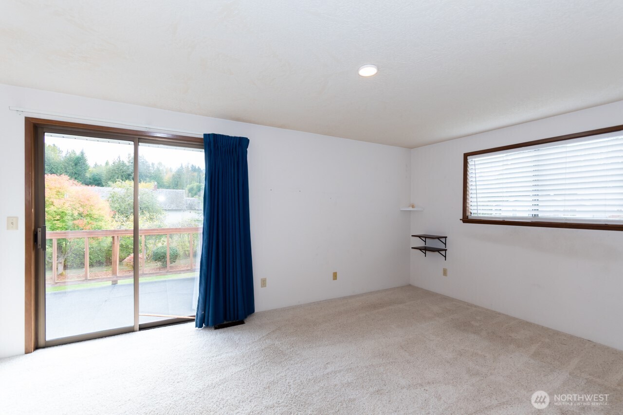 2808 W Edgewood Drive Port Angeles WA 98363
