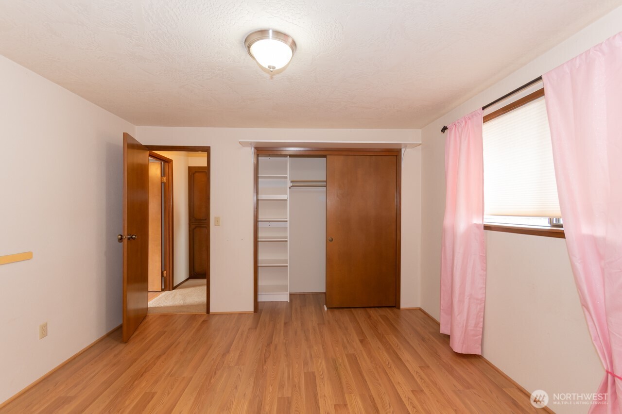 2808 W Edgewood Drive Port Angeles WA 98363