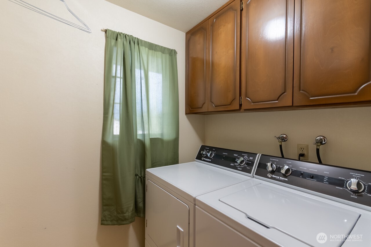2808 W Edgewood Drive Port Angeles WA 98363