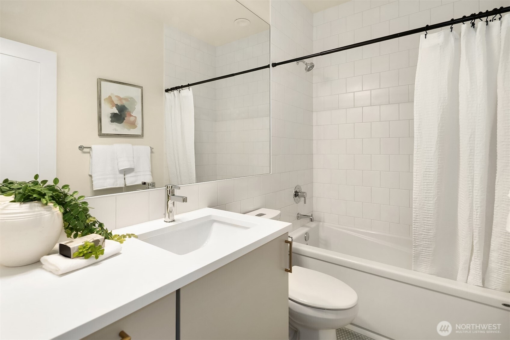 7062 Cleopatra Place NW Seattle WA 98117