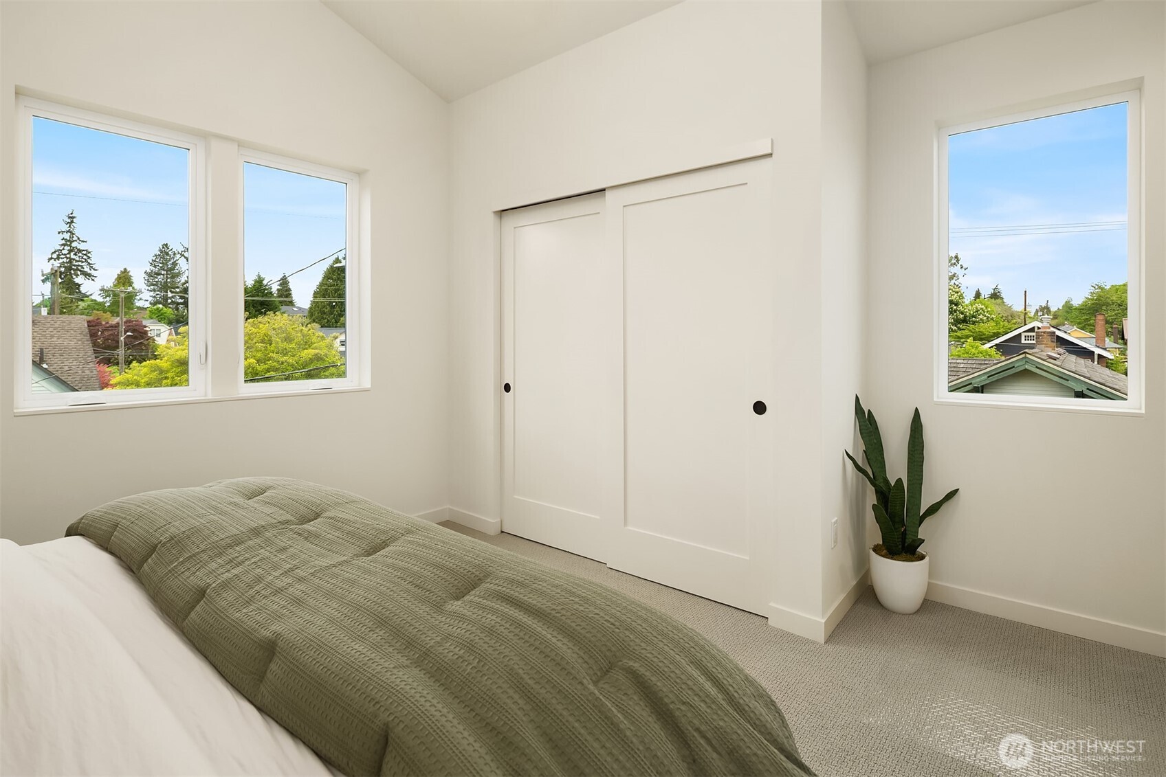 7062 Cleopatra Place NW Seattle WA 98117