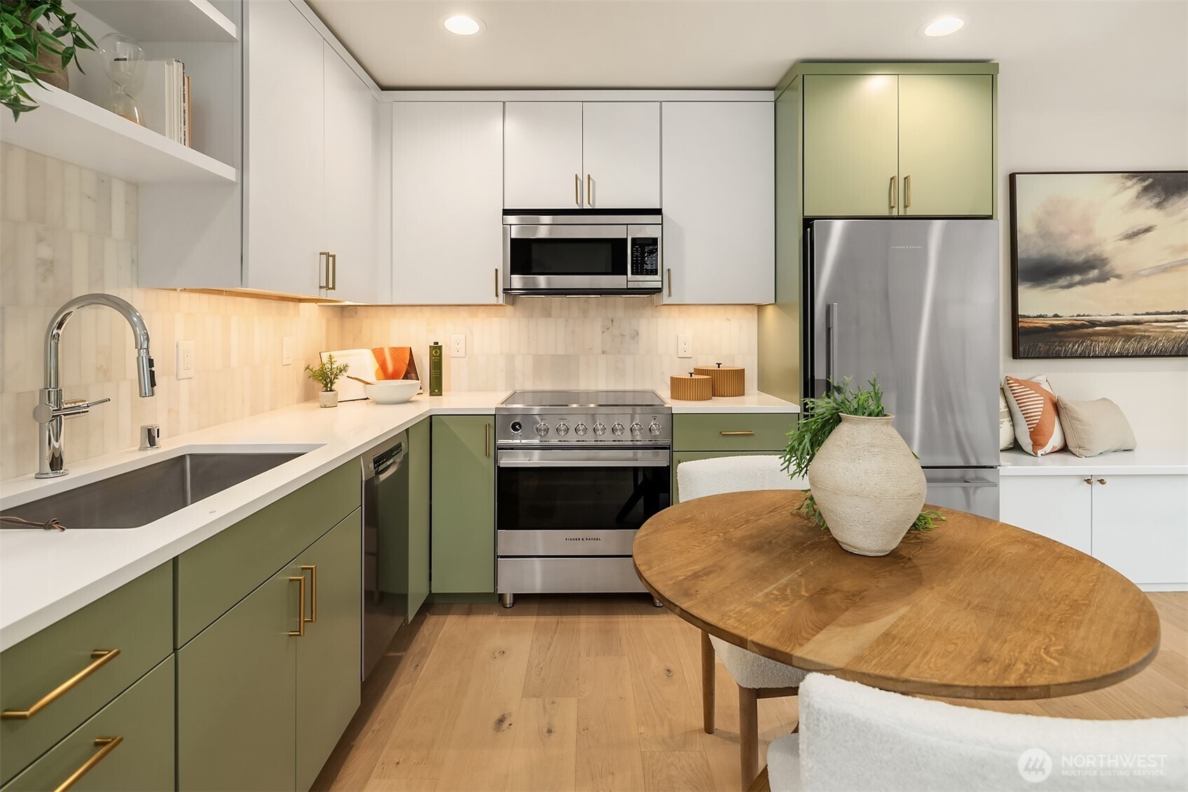 7062 Cleopatra Place NW Seattle WA 98117