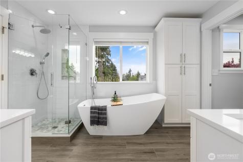 1008 99th Street SW Everett WA 98204