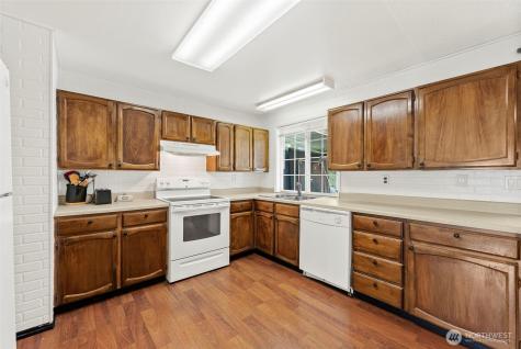 15213 12th Avenue E Tacoma WA 98445