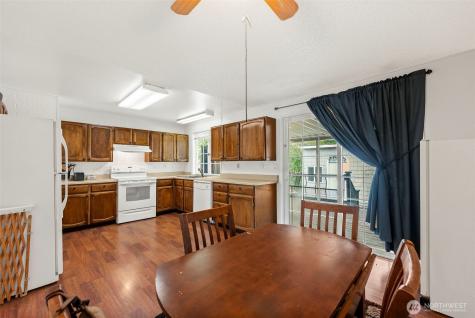 15213 12th Avenue E Tacoma WA 98445