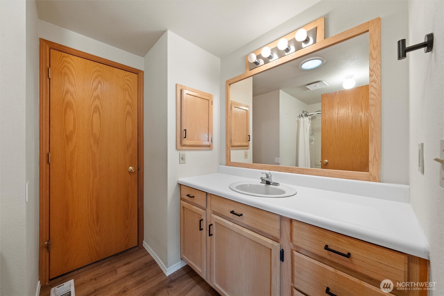 877 J Street SE Ephrata WA 98823