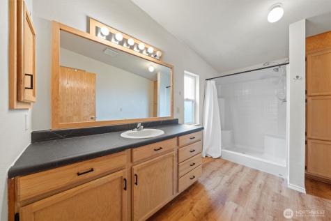877 J Street SE Ephrata WA 98823