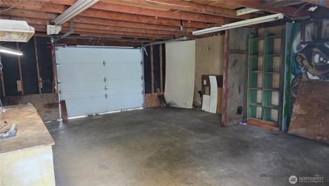 836 E 47th Tacoma WA 98404