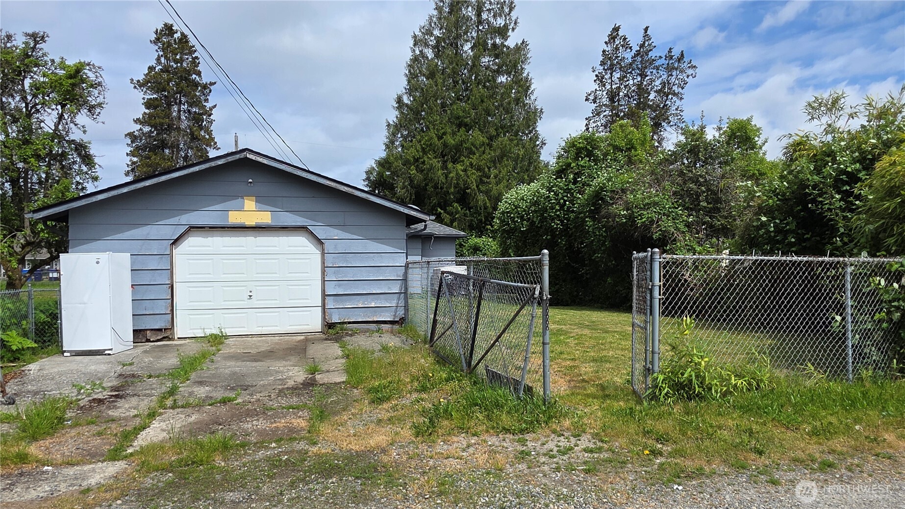836 E 47th Tacoma WA 98404