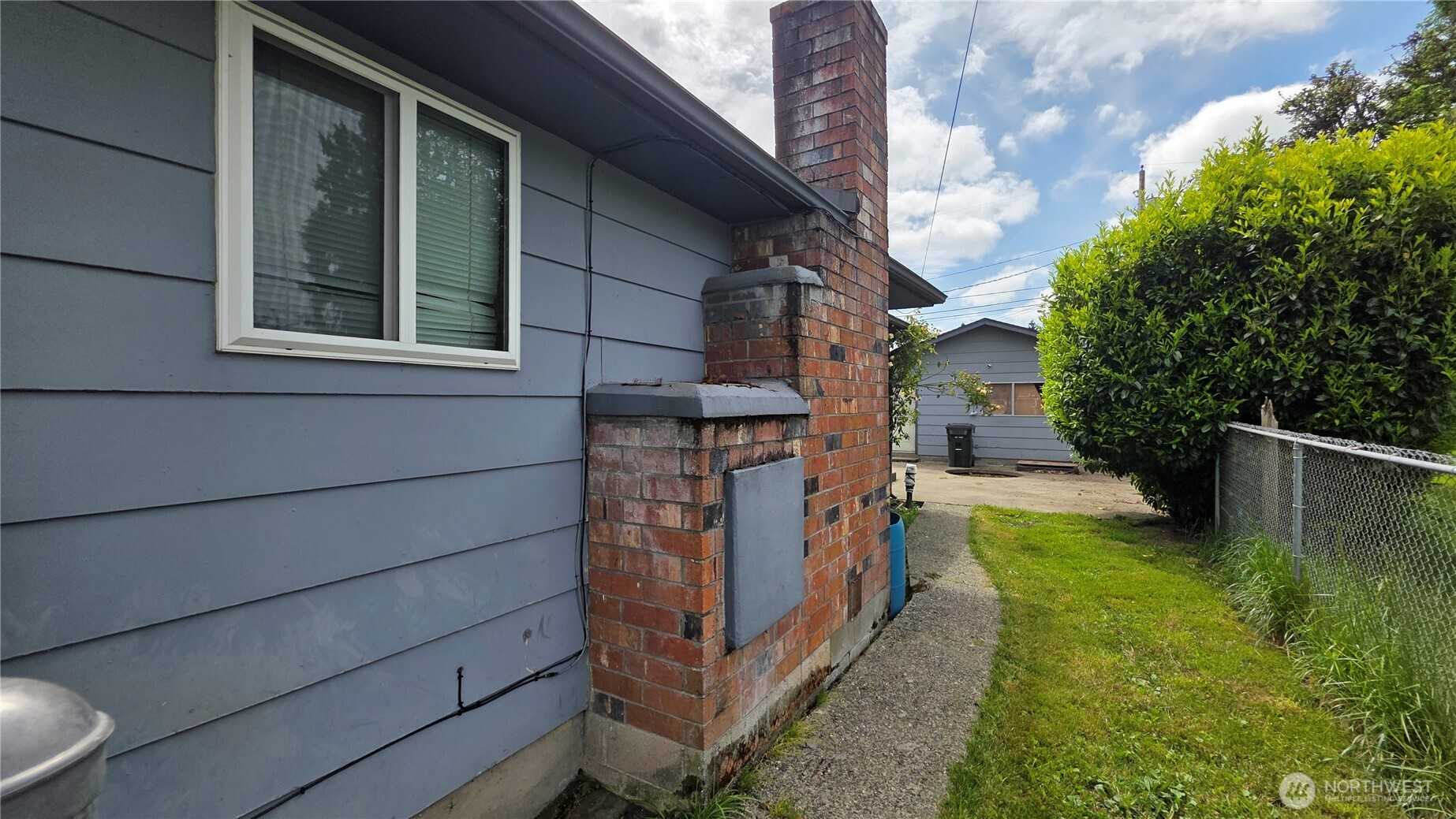 836 E 47th Tacoma WA 98404