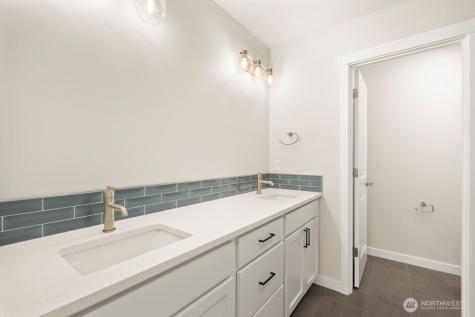 16823 Alder Way Lynnwood WA 98037