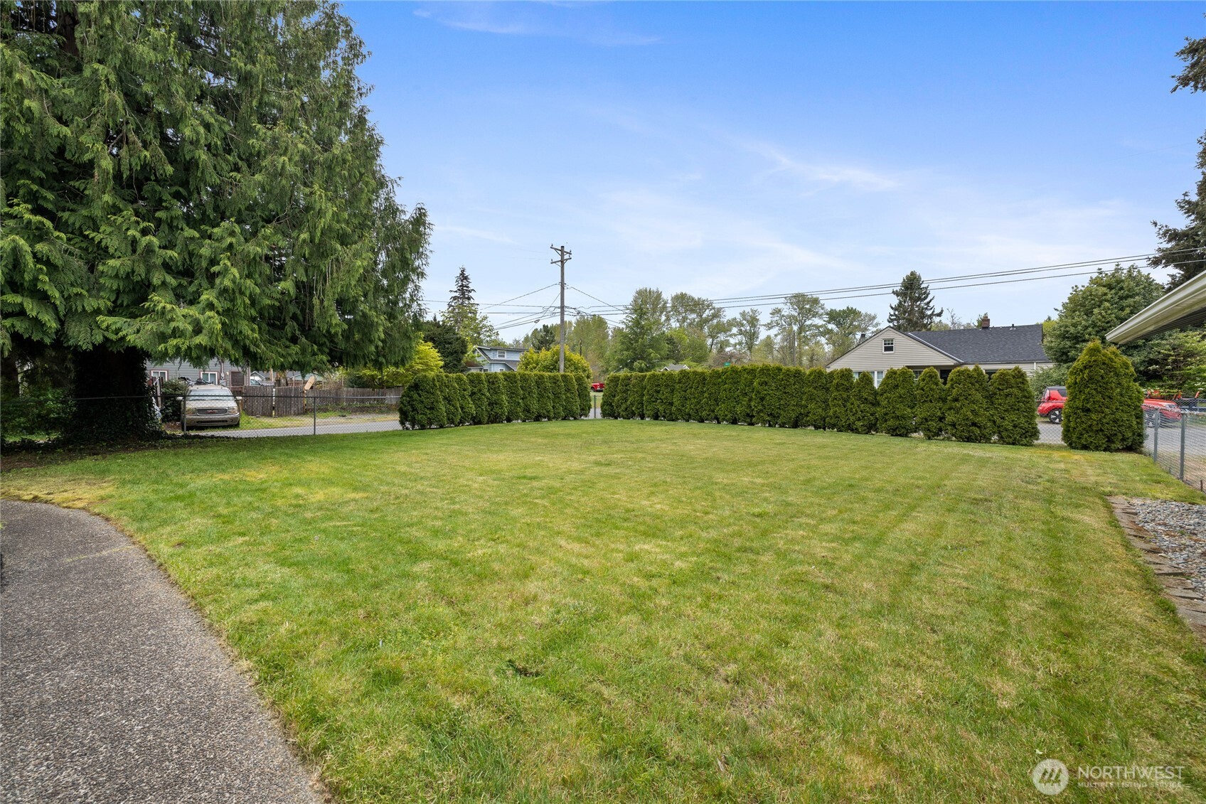 827 99th St S Tacoma WA 98444