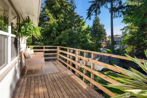 6422 49th Avenue SW Seattle WA 98136