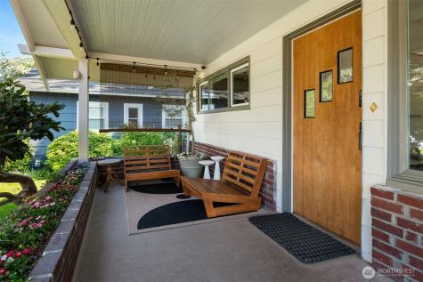 6422 49th Avenue SW Seattle WA 98136