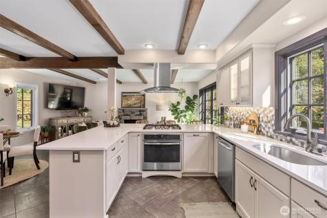 12628 72nd Avenue NE Kirkland WA 98034