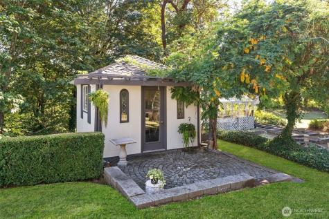 12628 72nd Avenue NE Kirkland WA 98034