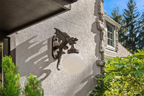 12628 72nd Avenue NE Kirkland WA 98034