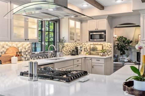 12628 72nd Avenue NE Kirkland WA 98034