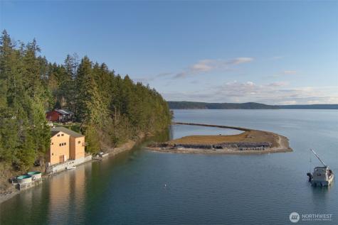 9930 Misery Point Road NW Seabeck WA 98380