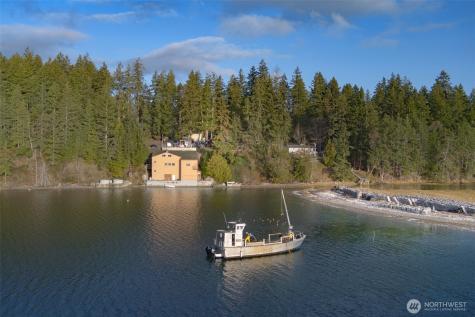 9930 Misery Point Road NW Seabeck WA 98380