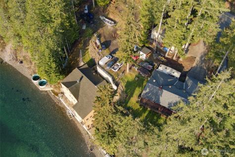 9930 Misery Point Road NW Seabeck WA 98380