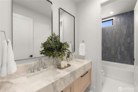 7116 NE 119th Lane Kirkland WA 98034