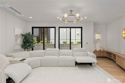 7116 NE 119th Lane Kirkland WA 98034