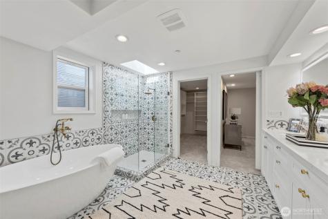 9223 128th Avenue NE Kirkland WA 98033