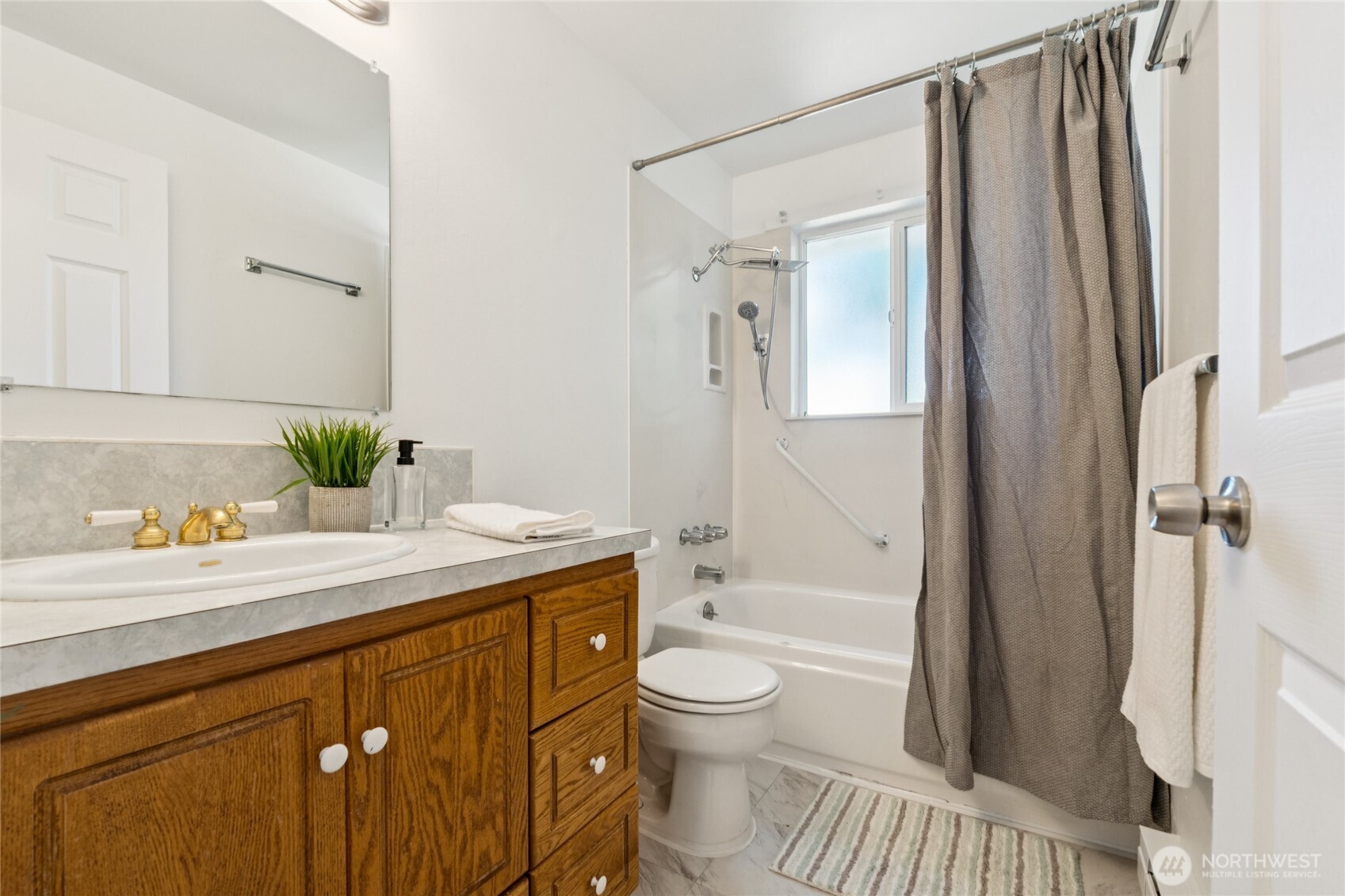 19520 Grannis Road Bothell WA 98012