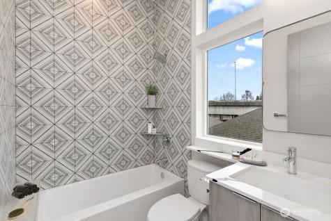 2921 Franklin Avenue E Seattle WA 98102