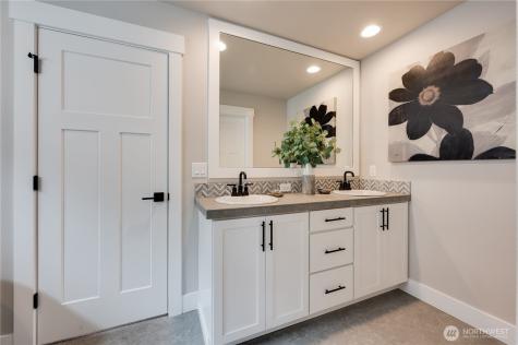 18429 Meridian Avenue SE Bothell WA 98012