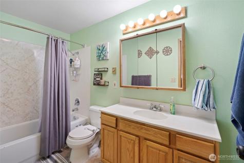 812 California Avenue SE Port Orchard WA 98366