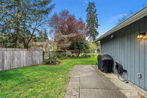 812 California Avenue SE Port Orchard WA 98366